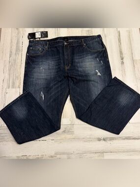 NWT. Stone touch  Men's Dark Blue Distressed Jeans. Size 50